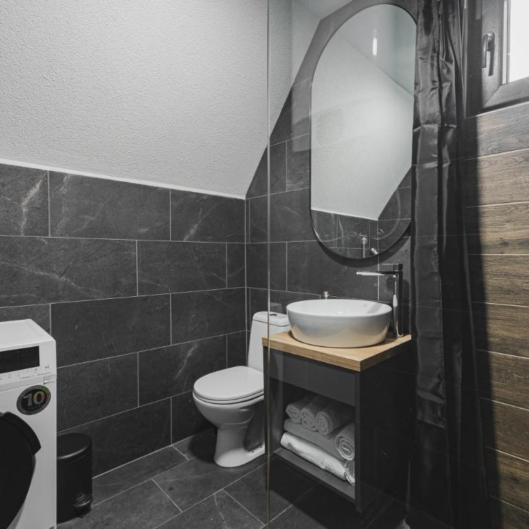 Mountain Homes Durmitor 1 - Two-Bedroom House - 32