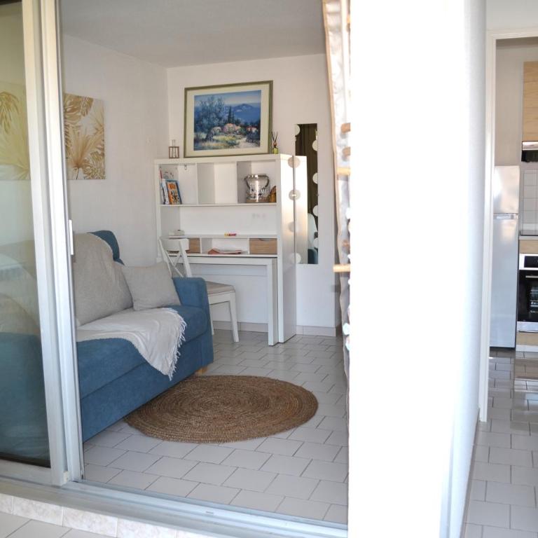 Le cabanon de Mirza - Two-Bedroom Apartment - 10