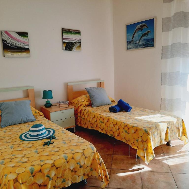Case vacanza nella via Centrale - Three-Bedroom Apartment with Balcony - 4