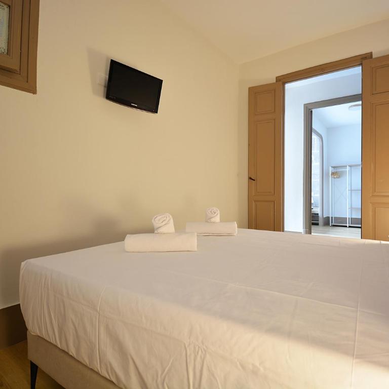 Apartamento Luz Divina - Three-Bedroom Apartment - 5