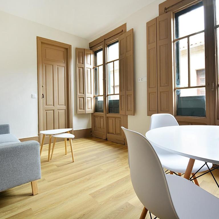 Apartamento Luz Divina - Three-Bedroom Apartment - 3