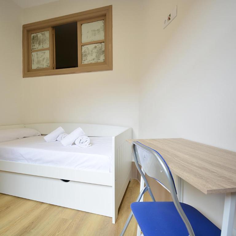 Apartamento Luz Divina - Three-Bedroom Apartment - 22