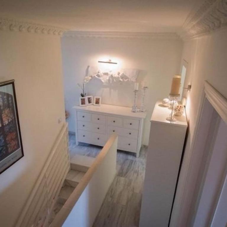 023 Enchanting 4 Bed Traditional Townhouse in Benalmadena Costa - Casa de 4 dormitorios - 24