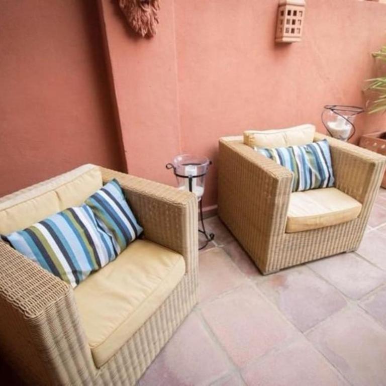 023 Enchanting 4 Bed Traditional Townhouse in Benalmadena Costa - Casa de 4 dormitorios - 26