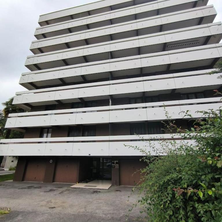 Spacieux-3 chambres 4 pers-Calme-pking-5mn centre - Appartement 3 Chambres avec Balcon - 28
