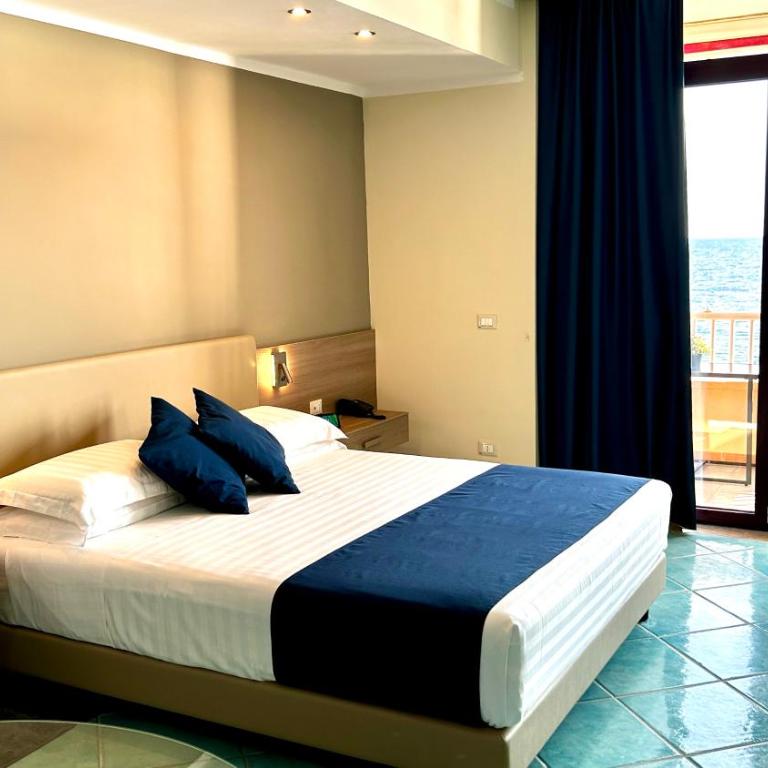 Hotel Centro Congressi Polo Nautico - Camera Deluxe - 2