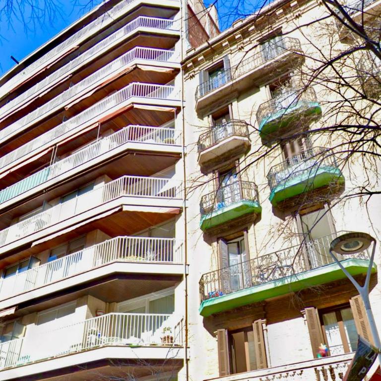 Spacious Penthouse with big private terrace & view - Three-Bedroom Apartment - 46