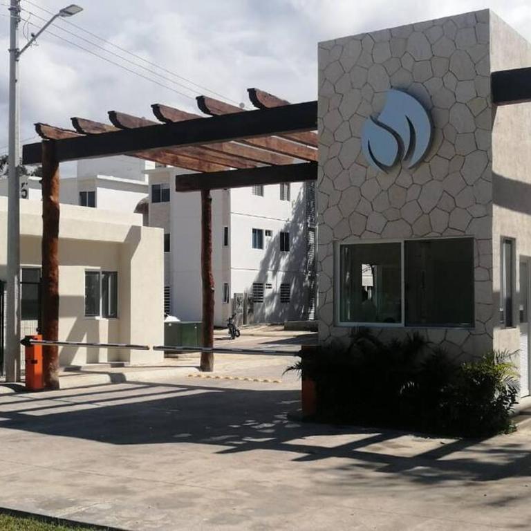Departamento Bonito y Cómodo con Alberca planta baja - Two-Bedroom Apartment - 14