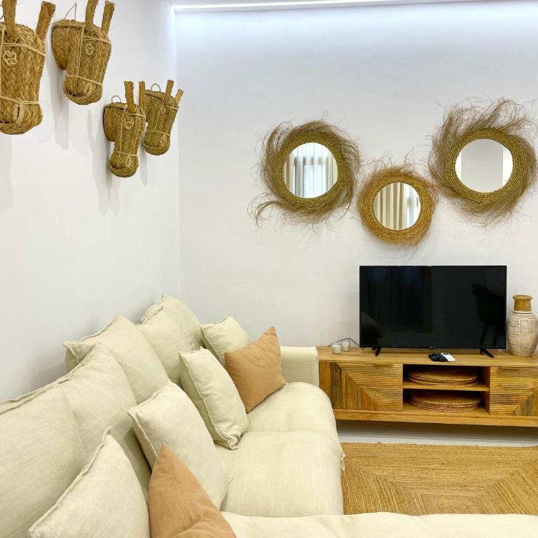 Piso con patio, 3 habitaciones, en La Goleta - Three-Bedroom Apartment - 6