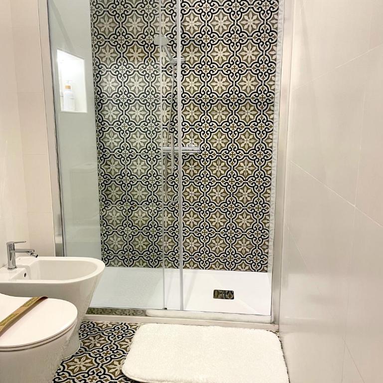 Piso con patio, 3 habitaciones, en La Goleta - Three-Bedroom Apartment - 16