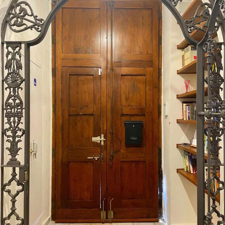 Piso con patio, 3 habitaciones, en La Goleta - Three-Bedroom Apartment - 24