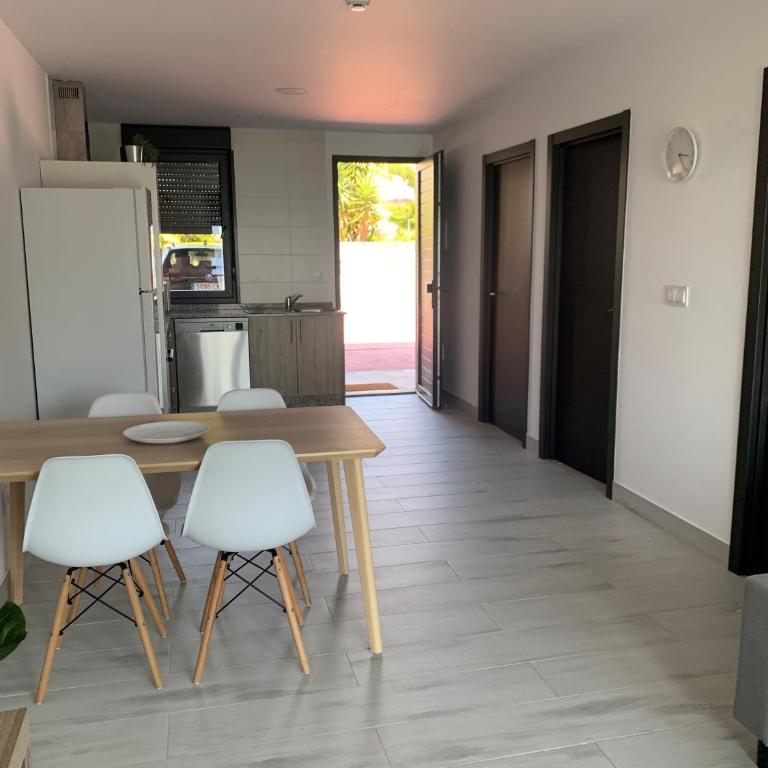 Canelas 22 - Apartamento de 2 dormitorios con terraza y vistas al mar - 11