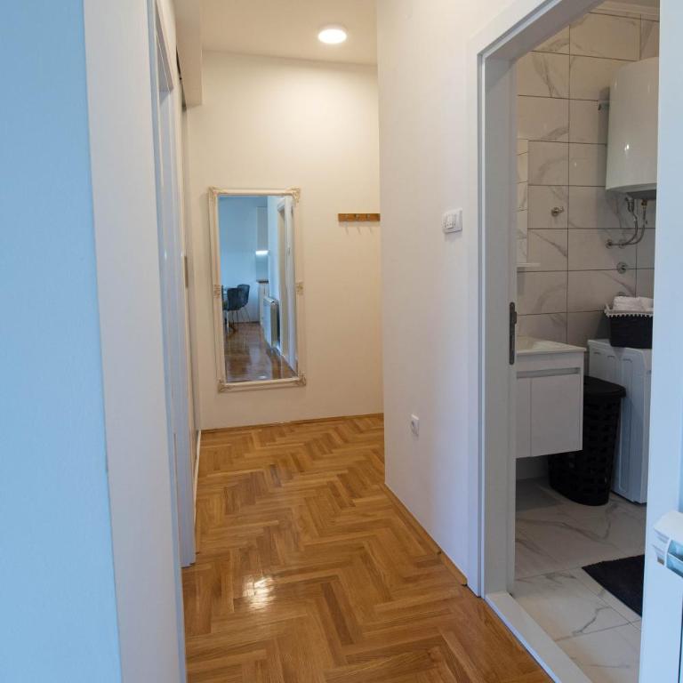 Apartman 20 - Apartman sa 1 Spavaćom Sobom, Balkonom i Pogledom na Grad - 15