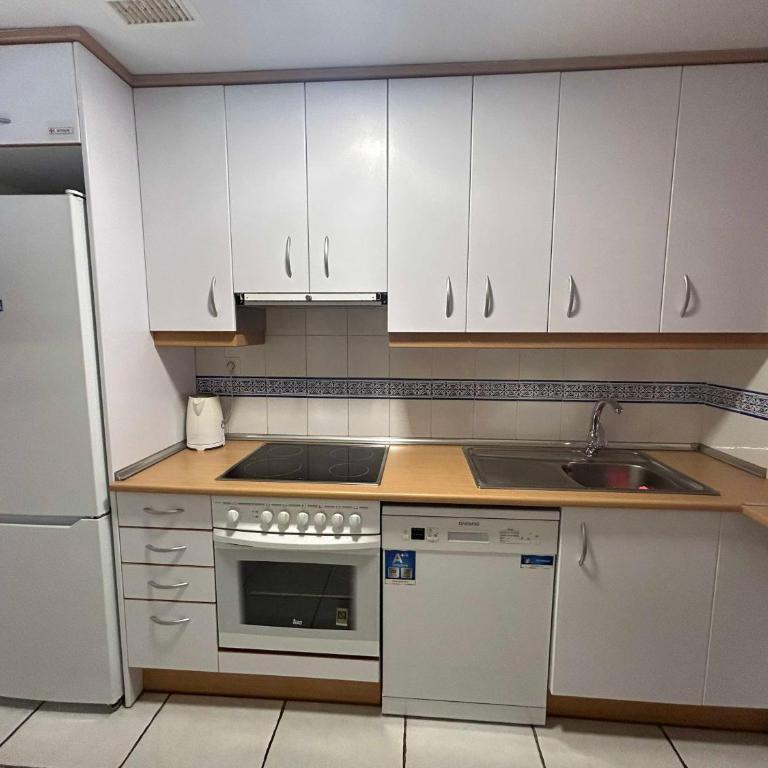 Ático junto al Mar,Acceso directo a la playa,Jardines de Nuevo Vera,WIFI - Apartamento de 1 dormitorio - 14