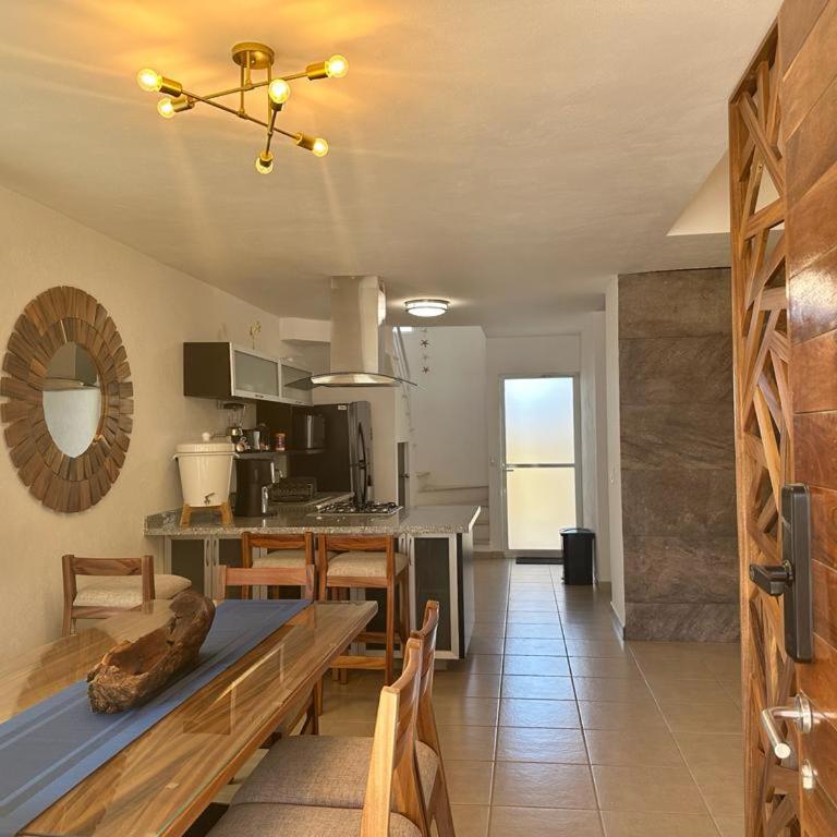 Hermosa Villa Acapulco Zona Diamante - Casa de 4 dormitorios - 60
