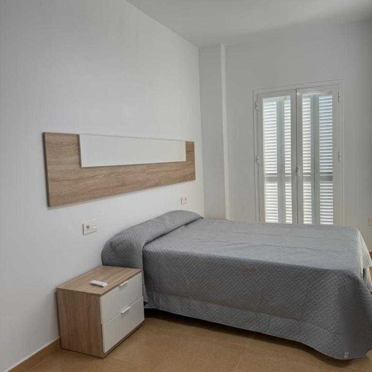 Piso Centro Chiclana - Apartamento de 2 dormitorios con balcón - 11