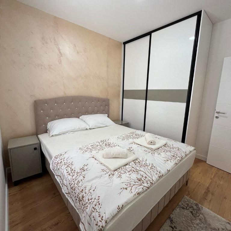 Sunset Home Mostar - Two-Bedroom Apartment - 25
