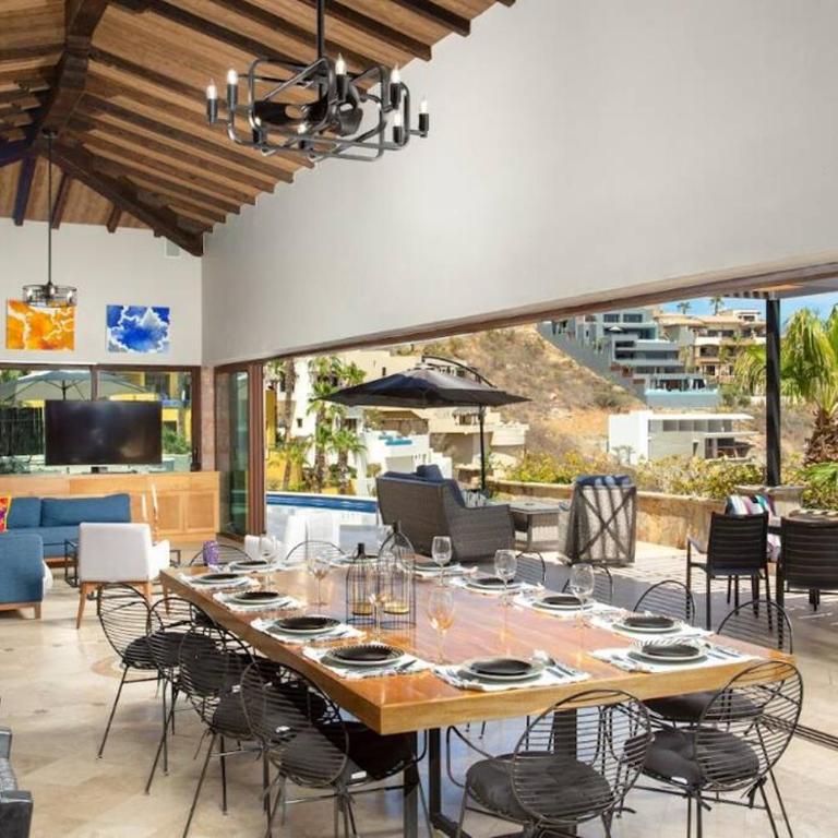 Villa de 6 Recámaras con Vistas al Mar en Pedregal - Apartamento - 65