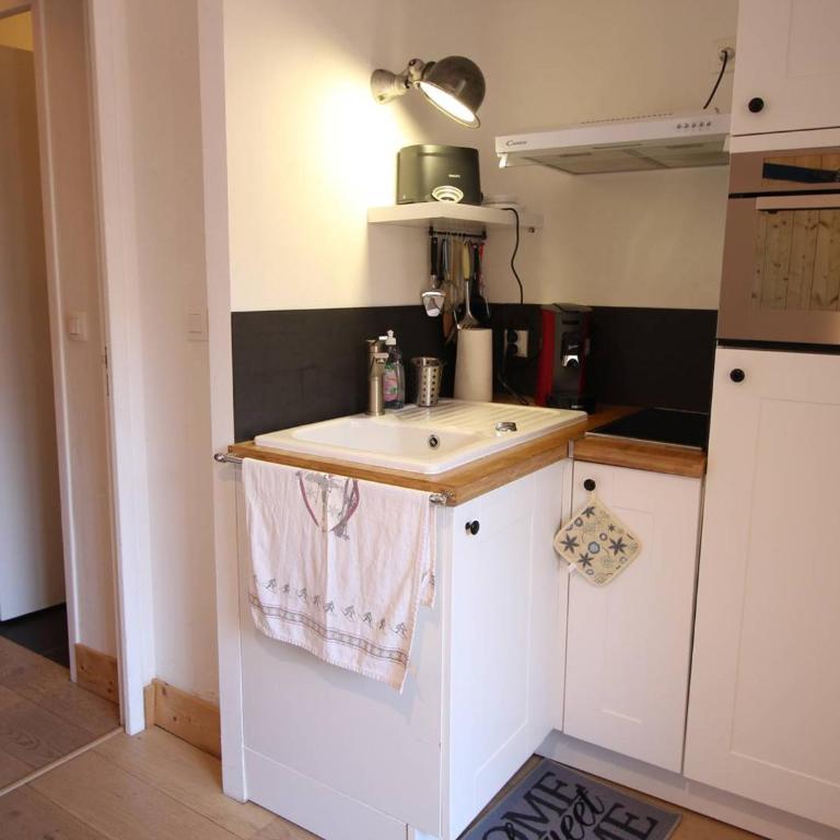 Centre-ville Bagnères-de-Luchon T2 avec balcon, WiFi, animaux admis - FR-1-313-233 - Apartment - 2