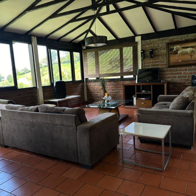 Casa Campestre Buga Parcelación Paraiso de Sonsito - Chalet - 18