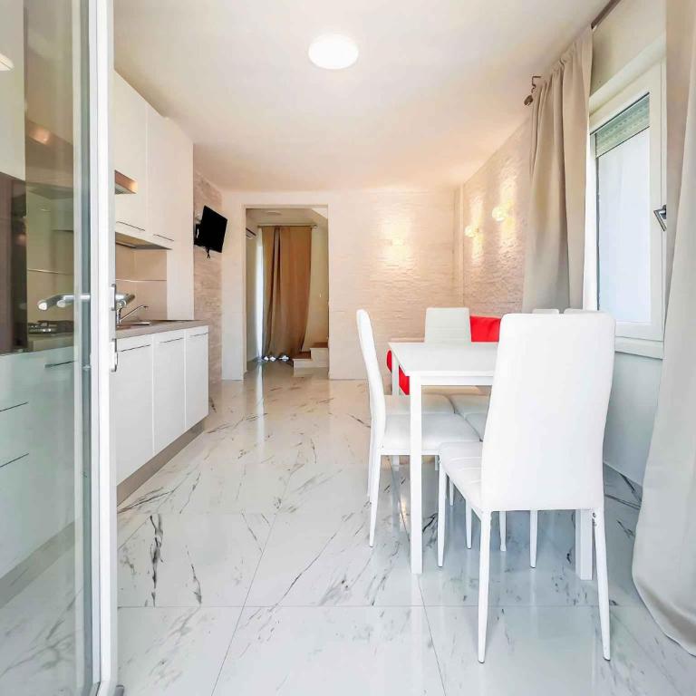 Apartment in Bibione 45666 - Appartamento - 3