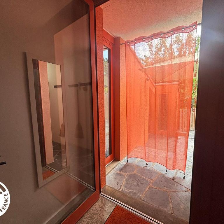 Gîte rénové proche plage, centre-ville et pistes cyclables avec terrasse privative - FR-1-426-560 - Ferienhaus - 10