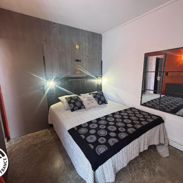 Gîte rénové proche plage, centre-ville et pistes cyclables avec terrasse privative - FR-1-426-560 - Ferienhaus - 12