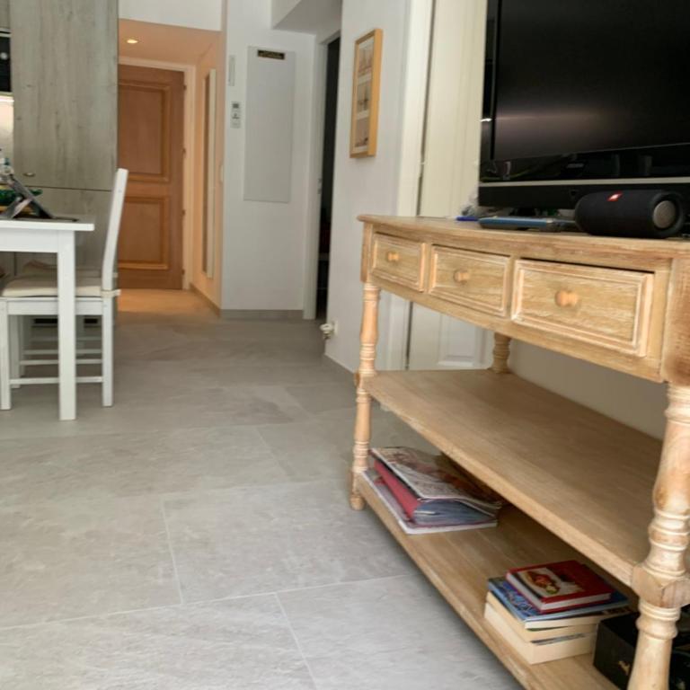 Les Lavandiers appartement rénové totale avec climatisation - Apartment mit 2 Schlafzimmern - 2