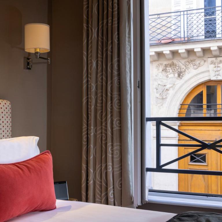 Hôtel Le Relais des Halles - Chambre Double ou Lits Jumeaux Confort - 2
