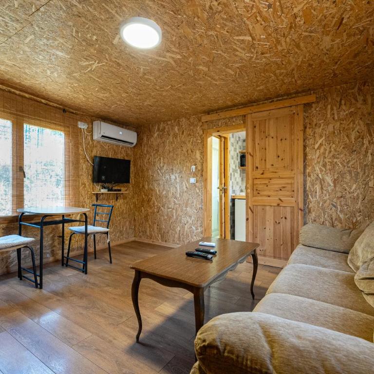 Argella Farm House - One-Bedroom Apartment - 4