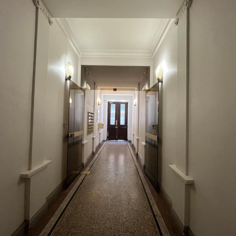 Appartement Duplex nimes centre160m2 climatisation 3 chambres avec parking - Appartamento con Vista Città - 48