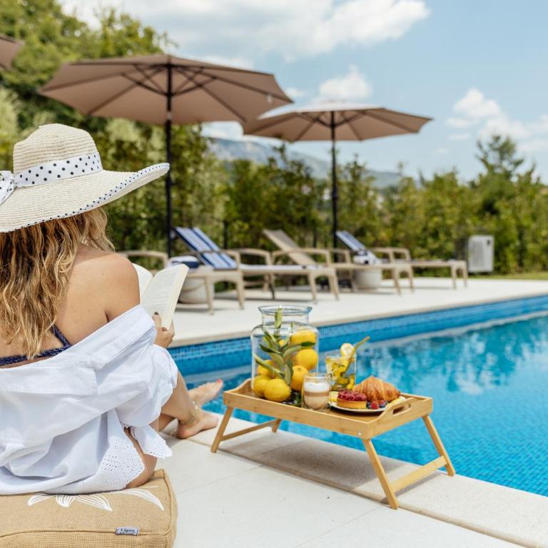 Albizia - One-Bedroom Apartment with Garden - 1