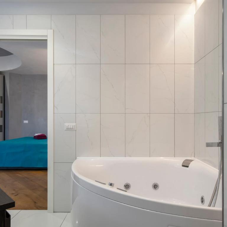 Domus DiDio - Three-Bedroom Apartment - 27