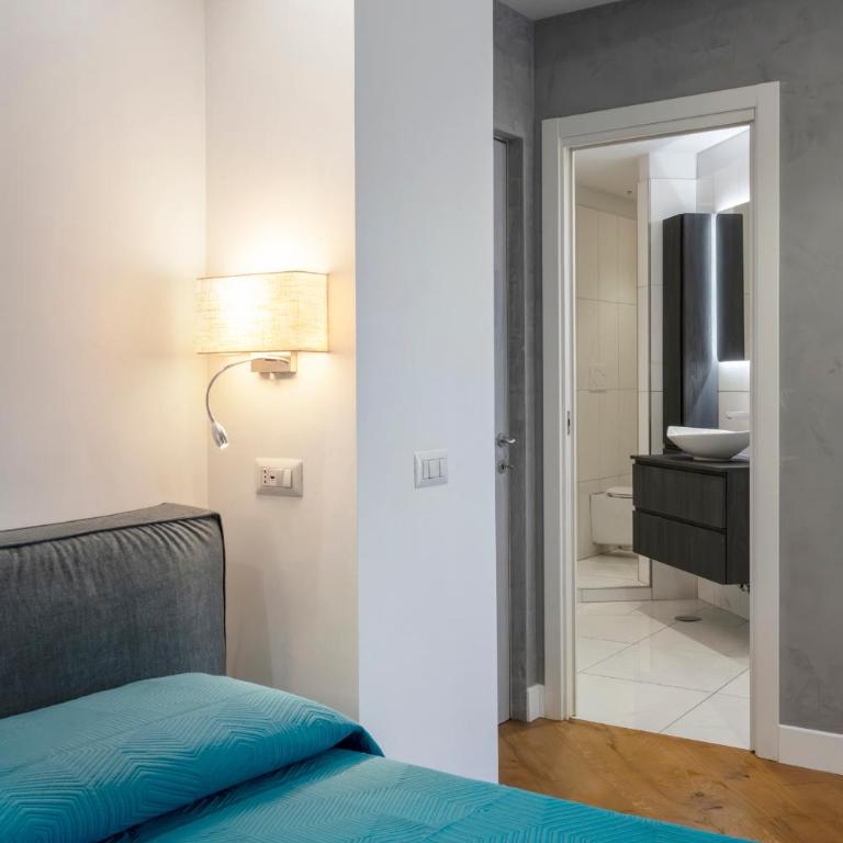Domus DiDio - Three-Bedroom Apartment - 21