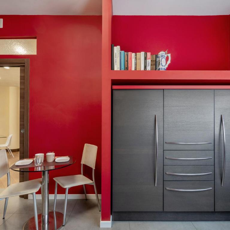 Domus DiDio - Three-Bedroom Apartment - 12