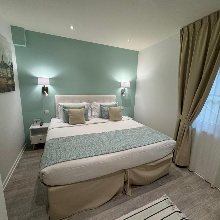 Kyriad Saumur Hyper Centre Hôtel, Appartements, Séminaires et SPA soins Sothys Paris - Appartement - 4