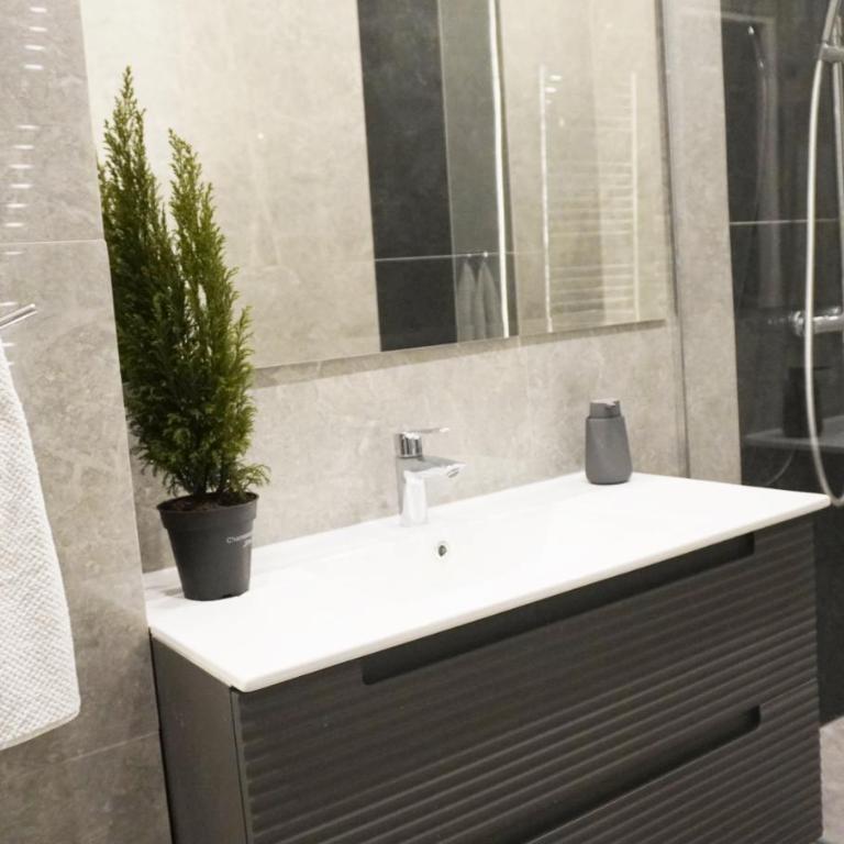 Appartement devant la Tour Eiffel et Seine - Appartamento con 3 Camere da Letto e con Vista - 26