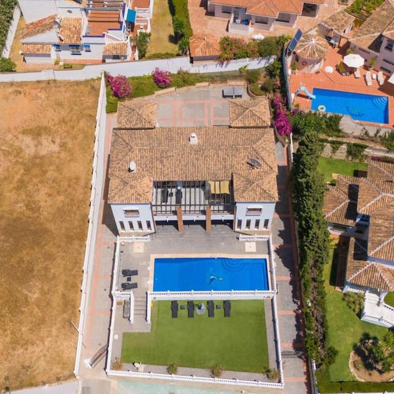 Dream beach-side villa with sea views & close to golf - Villa con vistas al mar - 35