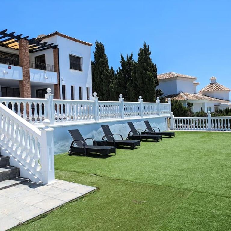 Dream beach-side villa with sea views & close to golf - Villa con vistas al mar - 51