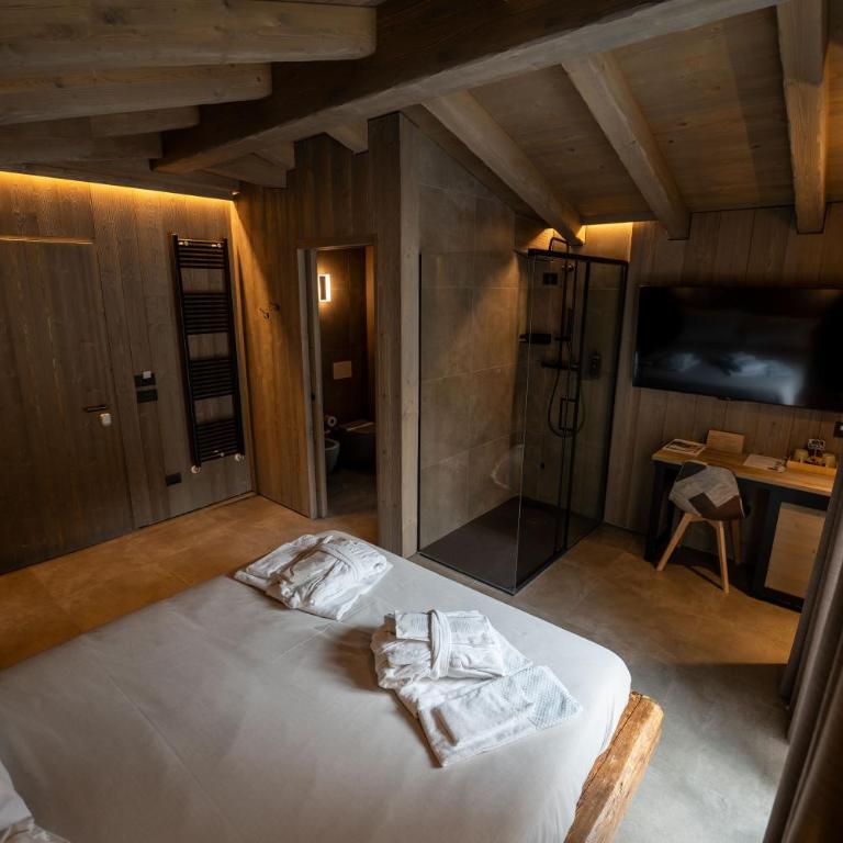 Le Suites de San Campel RTA - Camera King con Vasca Idromassaggio - 3