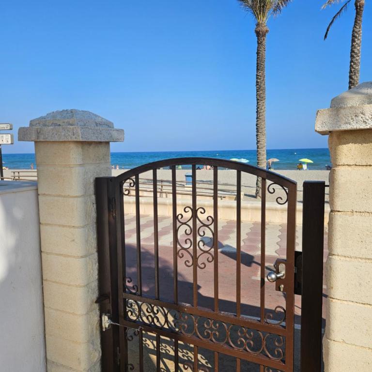 Apartamento Tropicana Beach - One-Bedroom Apartment - 10