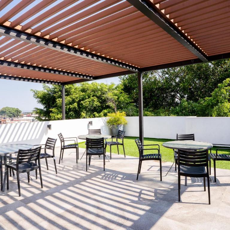 Excelente Ubicación en Colonia Americana - Two-Bedroom Apartment - 2