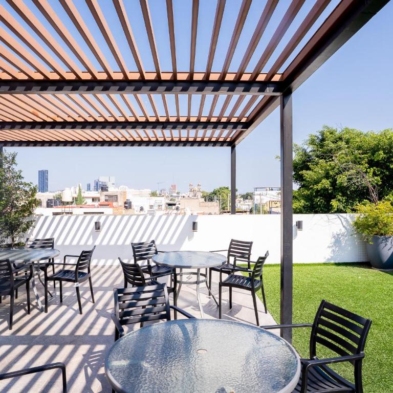 Excelente Ubicación en Colonia Americana - Two-Bedroom Apartment - 59