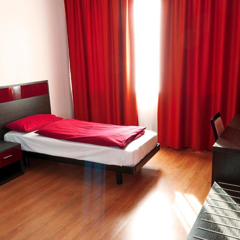 Hotel Fiera - Camera Tripla - 5