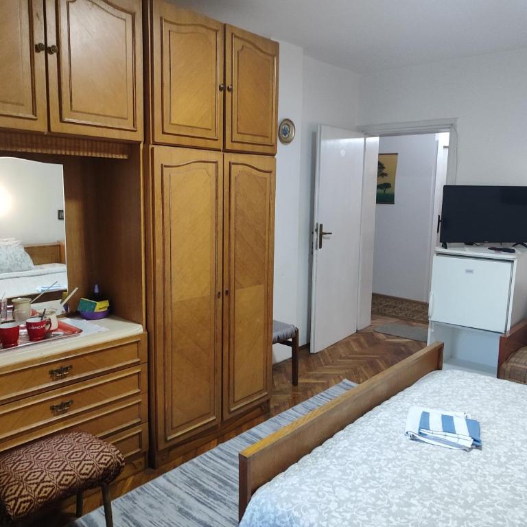 Sokosan apartmani - Trokrevetna Soba - 4