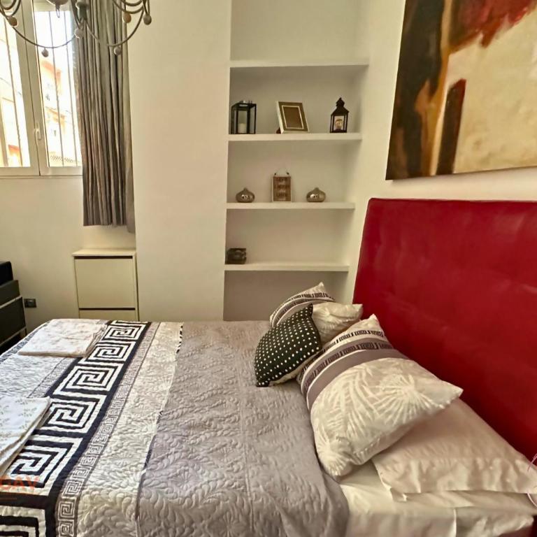 La Casa Escarlata - One-Bedroom Apartment - 19