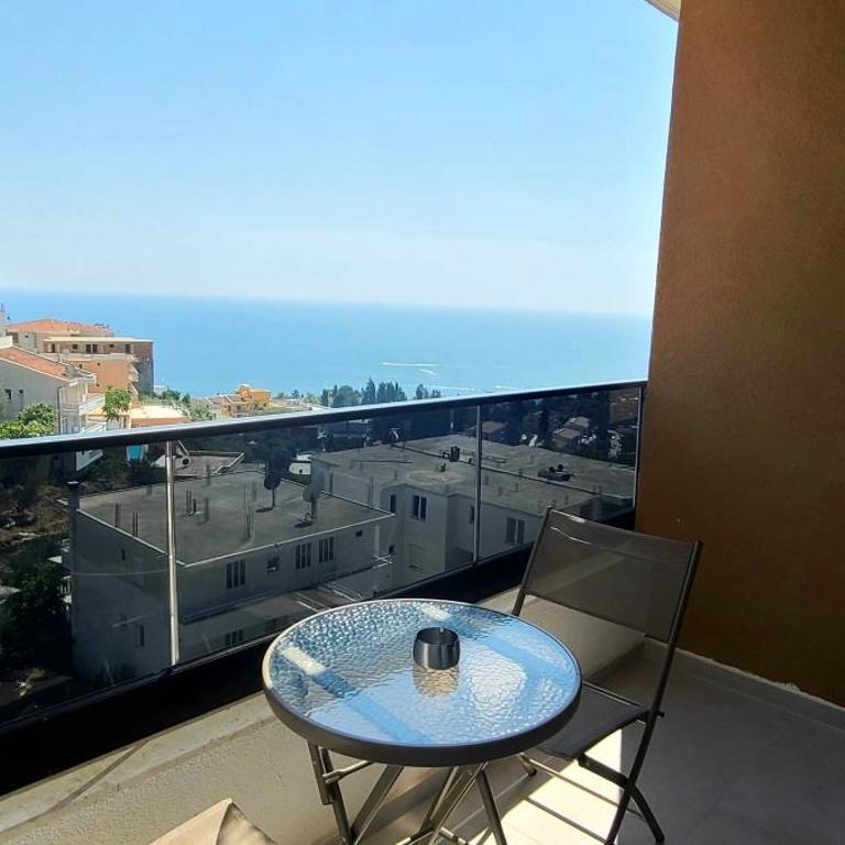 Ambassador & Ambassador Lux Apartments - Studio with Sea View - 3