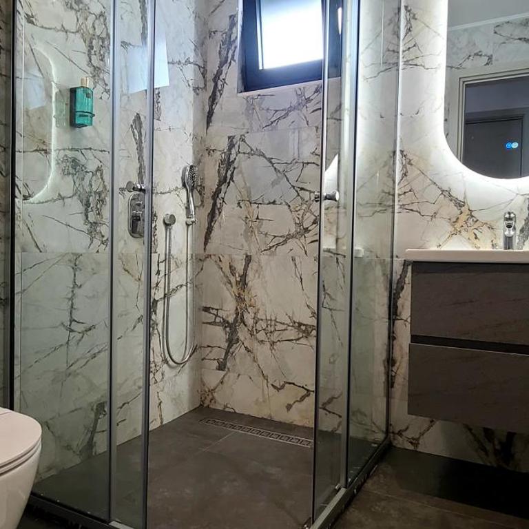 Ambassador & Ambassador Lux Apartments - Studio with Sea View - 9