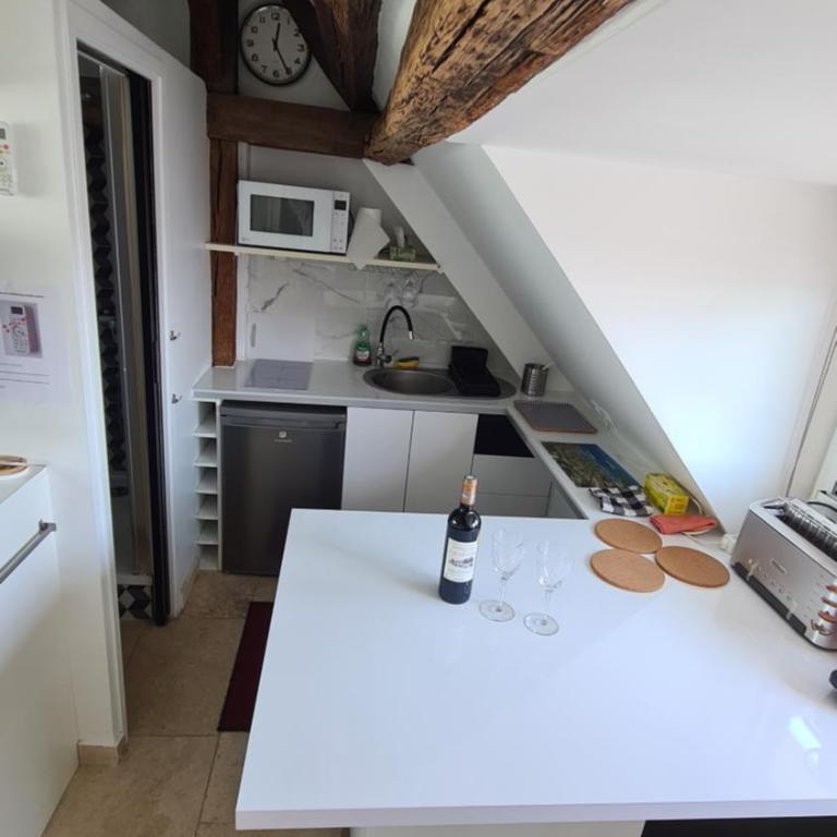 Appartement Cœur de Paris avec vue sur les toits - One-Bedroom Apartment - 17