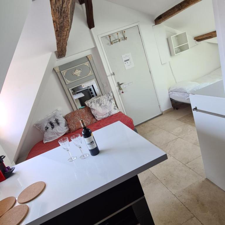 Appartement Cœur de Paris avec vue sur les toits - One-Bedroom Apartment - 19